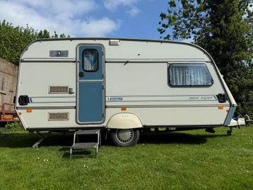 Engelse Vintage Design Caravan ! Award daystar ABI