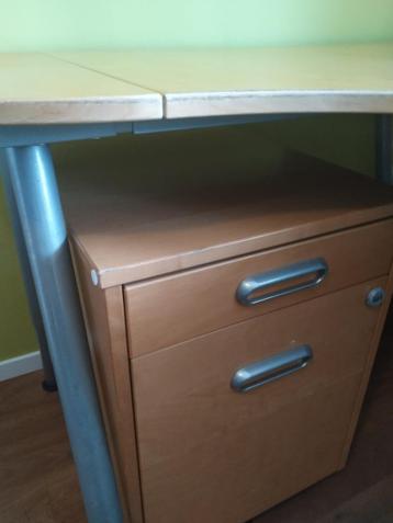 GALANT bureau (IKEA) - afbeelding 8 GALANT bureau (IKEA) - afbeelding 8