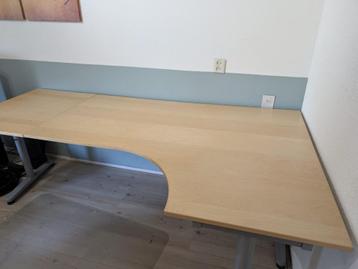Bureau, verlengt (Galant, IKEA) - afbeelding 2 Bureau, verlengt (Galant, IKEA) - afbeelding 2