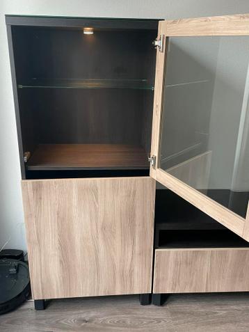 Tv meubel met vitrinekast Ikea Besta - afbeelding 4 Tv meubel met vitrinekast Ikea Besta - afbeelding 4