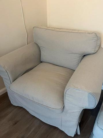 Ikea Ektorp feuteuil inc voetenbank lichtbeige. - afbeelding 2 Ikea Ektorp feuteuil inc voetenbank lichtbeige. - afbeelding 2