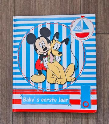 Kraamcadeau - Mickey Mouse Baby's eerste jaar (NIEUW)