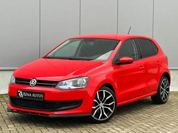 Volkswagen Polo 1.4 16V Highline | Stoelverw | PDC | CarPlay