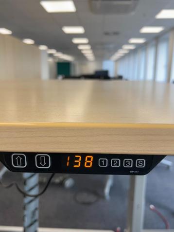 Elektrisch zit-sta bureau 160x80x72-138 cm, 90 stuks - afbeelding 9 Elektrisch zit-sta bureau 160x80x72-138 cm, 90 stuks - afbeelding 9