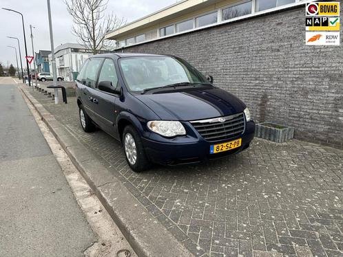 Chrysler Voyager 2.4i Business Edition 6 persoons nwe apk!, Auto's, Chrysler, Bedrijf, Te koop, Voyager, ABS, Airbags, Airconditioning
