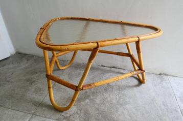 Vintage Rohé tafel tafeltje rotan gewolkt glas sixties