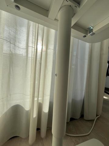 Bureau Ikea - In hoogte verstelbaar - afbeelding 7 Bureau Ikea - In hoogte verstelbaar - afbeelding 7