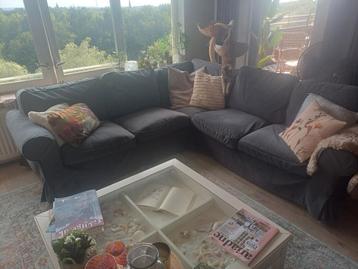 Te koop: Grijze Ektorp hoekbank van IKEA — super comfy & - afbeelding 2 Te koop: Grijze Ektorp hoekbank van IKEA — super comfy & - afbeelding 2