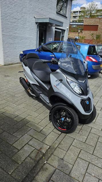 Nieuwstaat piaggio MP3 500 HPE SPORT NARDO GREY