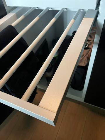 Broekenhanger IKEA PAX kast 2 stuks - afbeelding 4 Broekenhanger IKEA PAX kast 2 stuks - afbeelding 4