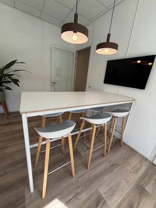 Muuto Base High Vergadertafel, Zakelijke goederen, Kantoor en Winkelinrichting | Kantoormeubilair en Inrichting, Tafel, Kantine of Aula