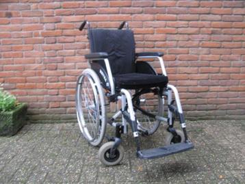 Meyra Eurochair rolstoel 38 cm druksteunen zijn verstelbaar