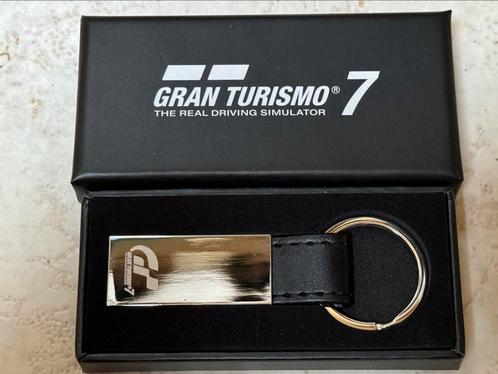 Grand Turismo 7 Metal Keychain, Verzamelen, Sleutelhangers, Zo goed als nieuw, Ophalen of Verzenden