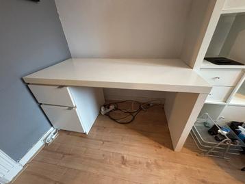 Ikea Malm bureau wit - afbeelding 2 Ikea Malm bureau wit - afbeelding 2