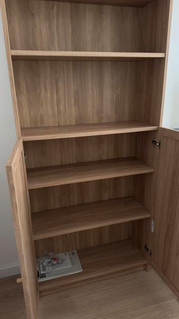 IKEA Billy Oxberg boekenkast met deuren, eikenpatroon - afbeelding 5 IKEA Billy Oxberg boekenkast met deuren, eikenpatroon - afbeelding 5