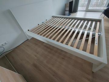 MALM Bedframe 160x200 met lattenbodem - afbeelding 3 MALM Bedframe 160x200 met lattenbodem - afbeelding 3