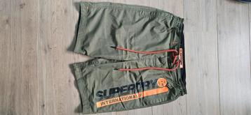 Superdry korte broek maat L