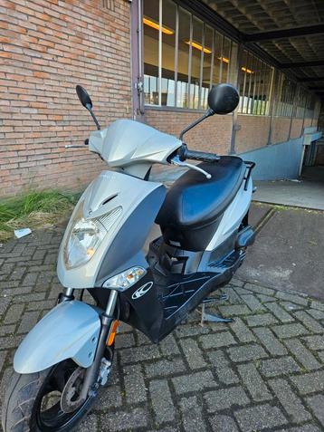 Nette kymco snor 6xxx gelopen.