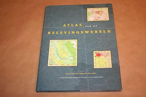 Atlas van de belevingswereld., Boeken, Atlassen en Landkaarten, Zo goed als nieuw, Ophalen of Verzenden