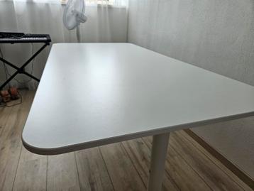 Ikea bureau groot model Bekant 160 x 80 cm - afbeelding 3 Ikea bureau groot model Bekant 160 x 80 cm - afbeelding 3