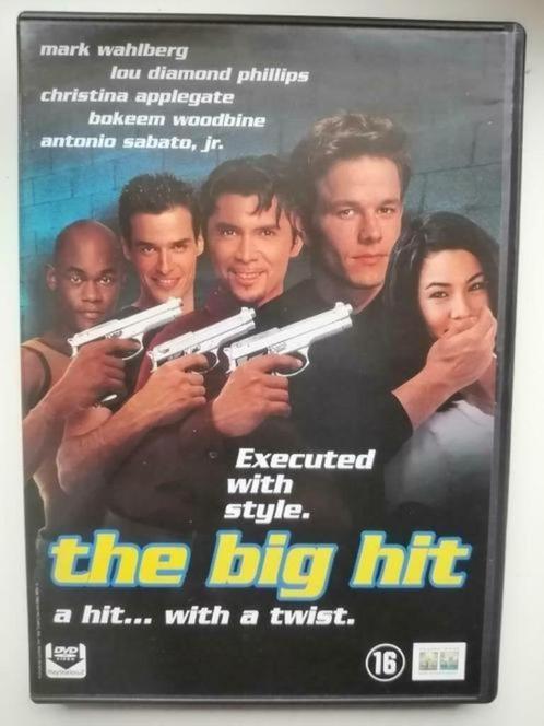 DVD - The Big Hit met Mark Wahlberg en Christina Applegate, Cd's en Dvd's, Dvd's | Actie, Zo goed als nieuw, Actiekomedie, Vanaf 16 jaar