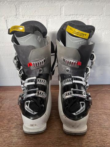 Salomon ski schoenen maat 42. 307 26-26.6