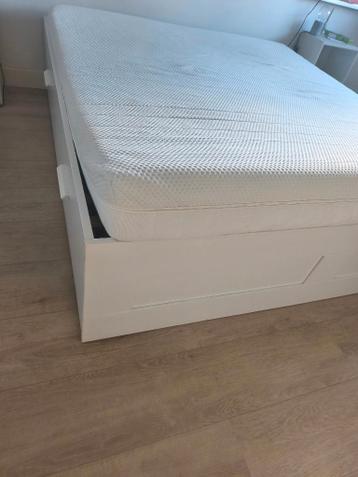 Ikea Bedframe with Storage - afbeelding 2 Ikea Bedframe with Storage - afbeelding 2