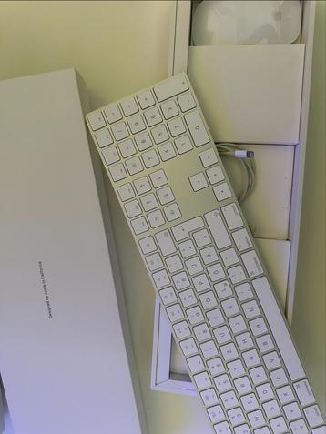 Apple Keyboard + Magic Mouse