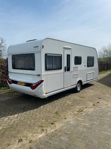 Hymer Eriba Exciting 471 met mover !!!