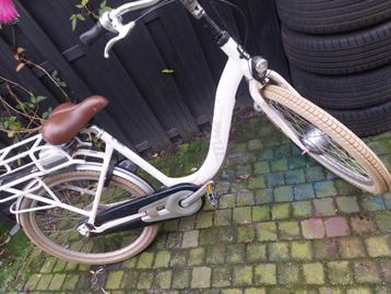 Voorwielmotor TE koop GEZOCHT Giant Mio Elektrische Fiets te
