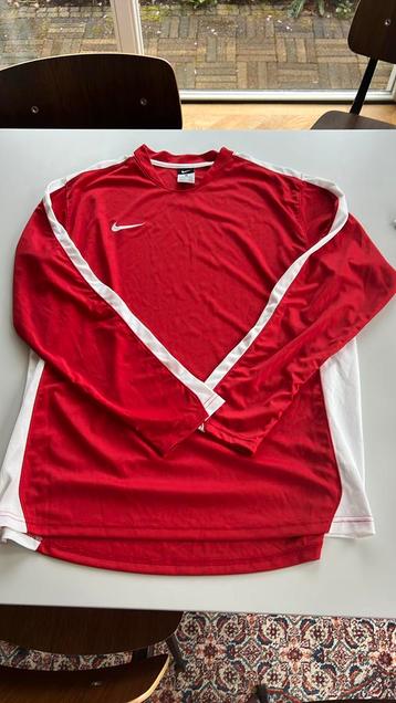 Nike shirt met lange mouwen maat L (valt als xl)