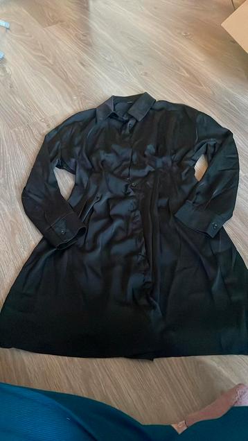 Zwarte getailleerde blouse/tuniek