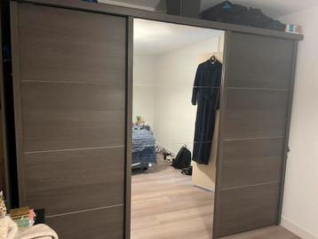 Grote kledingkast - gratis - afbeelding 1 Grote kledingkast - gratis - afbeelding 1