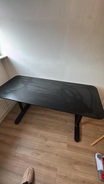 Bureau Bekant 140x60 cm - afbeelding 2 Bureau Bekant 140x60 cm - afbeelding 2