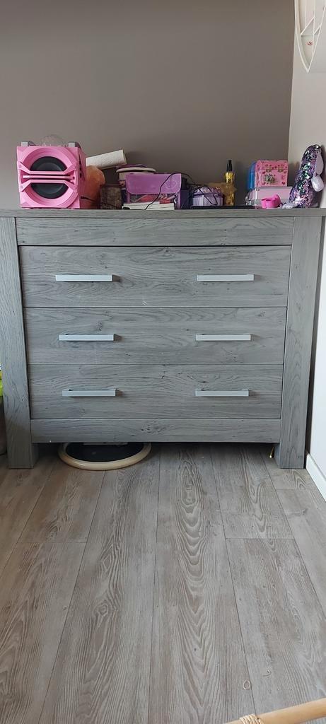 Commode, Kinderen en Baby's, Kinderkamer | Complete kinderkamers, Zo goed als nieuw, Jongetje of Meisje, Ophalen of Verzenden