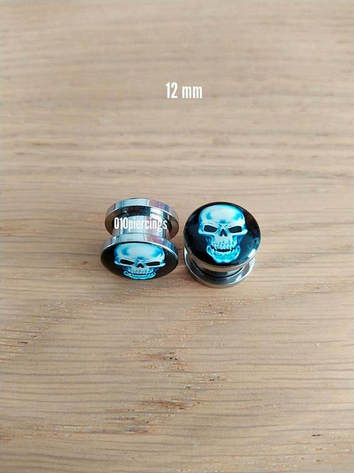 Nieuwe pluggen, tunnels. Staal. Skull. 14, 18, 20 mm., Sieraden, Tassen en Uiterlijk, Piercings, Nieuw, Oor- of Traguspiercing