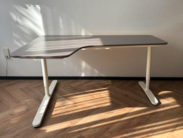 IKEA BEKANT Corner Desk | Nice Condition - afbeelding 1 IKEA BEKANT Corner Desk | Nice Condition - afbeelding 1