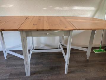 Inklapbare tafel, Gamleby Ikea, grenen hout - afbeelding 2 Inklapbare tafel, Gamleby Ikea, grenen hout - afbeelding 2