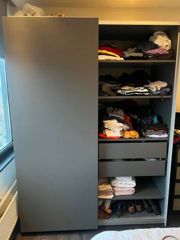 Ikea PAX / HASVIK Schuifdeurkast - Donkergrijs 150x66x201 - afbeelding 3 Ikea PAX / HASVIK Schuifdeurkast - Donkergrijs 150x66x201 - afbeelding 3