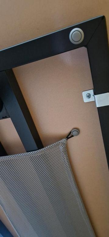 IKEA Bekant Bureau - Zwart, Houten Blad, Verstelbaar - afbeelding 6 IKEA Bekant Bureau - Zwart, Houten Blad, Verstelbaar - afbeelding 6