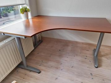 Bureau / hoekbureau van Ikea Galant - afbeelding 10 Bureau / hoekbureau van Ikea Galant - afbeelding 10