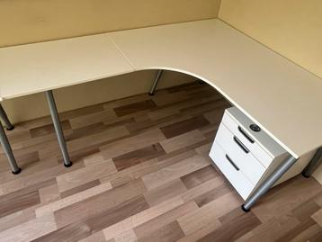 Ikea Galant hoek bureau - afbeelding 6 Ikea Galant hoek bureau - afbeelding 6