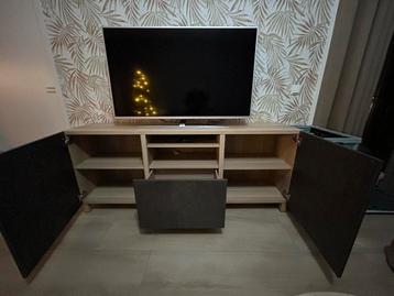 Ikea Besta TV Meubel - 180cm breed - afbeelding 1 Ikea Besta TV Meubel - 180cm breed - afbeelding 1
