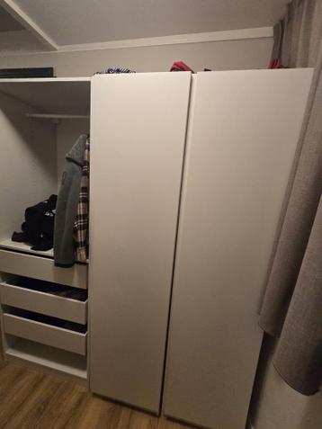 IKEA Pax / Vikanes kledingkast - afbeelding 4 IKEA Pax / Vikanes kledingkast - afbeelding 4