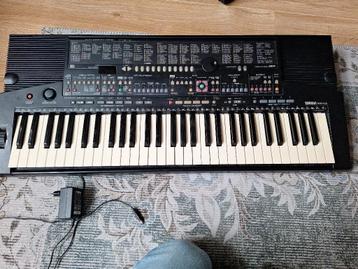 Yamaha PSR-510 keyboard – met adapter – werkt goed