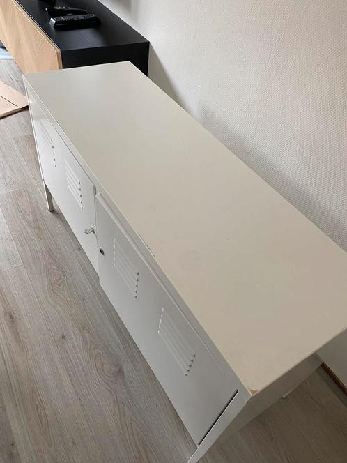 Ikea PS tv meubel, Huis en Inrichting, Kasten | Televisiemeubels, Gebruikt, Minder dan 100 cm, 25 tot 50 cm, Metaal, Ophalen