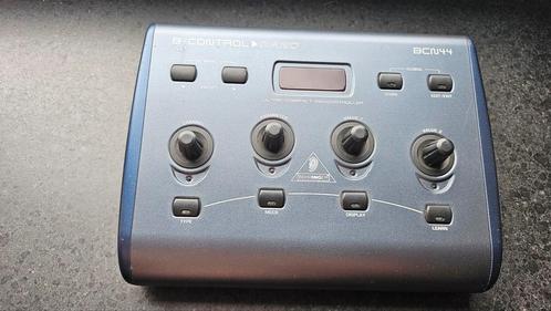 Behringer BCN44  Nano MIDI controller., Muziek en Instrumenten, Midi-apparatuur, Gebruikt, Ophalen of Verzenden