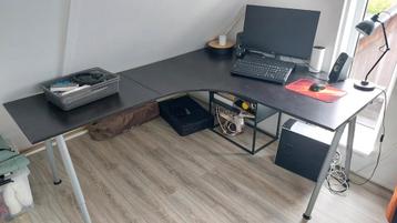 Bureau Ikea Galant verstelbaar zwart t.e.a.b. - afbeelding 1 Bureau Ikea Galant verstelbaar zwart t.e.a.b. - afbeelding 1