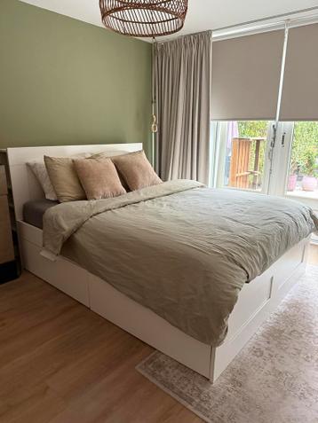 Bedframe met hoofdbord & lattenbodem - afbeelding 1 Bedframe met hoofdbord & lattenbodem - afbeelding 1