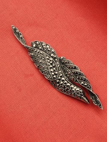 Antieke zilveren marcasite broche, vogel c.1920